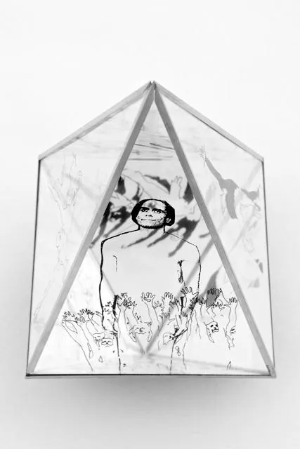 Monument John Neumeyer Pyramide (Detail)